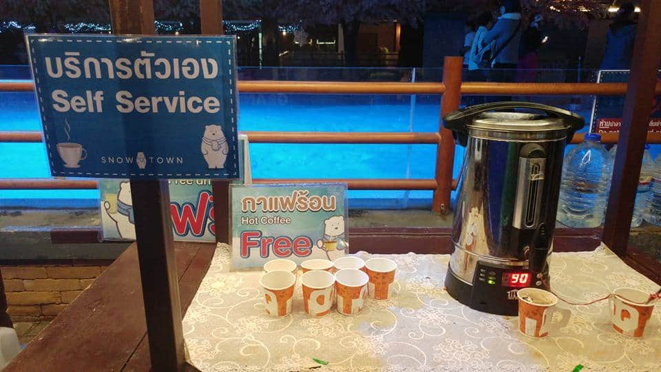 בנגקוק עם ילדים - Snow World - עמדת הקפה להורים